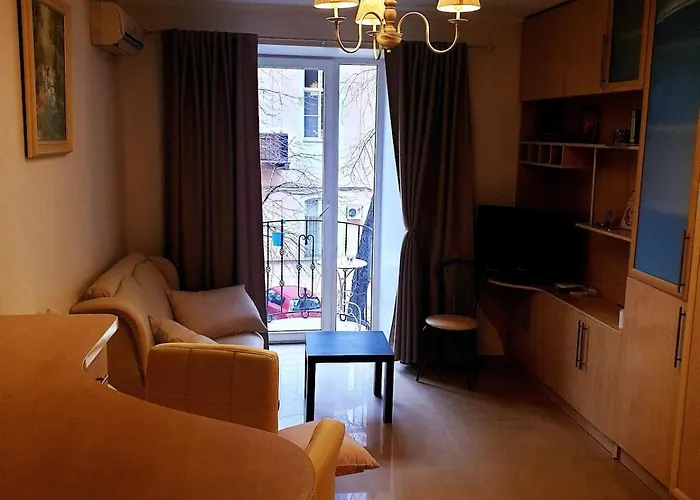 Cozy In The Center Of Apartment *